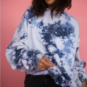 Urban Renewal Recycled Tie-Dye Crew Neck Sweatshirt- blue multi and so so soft!